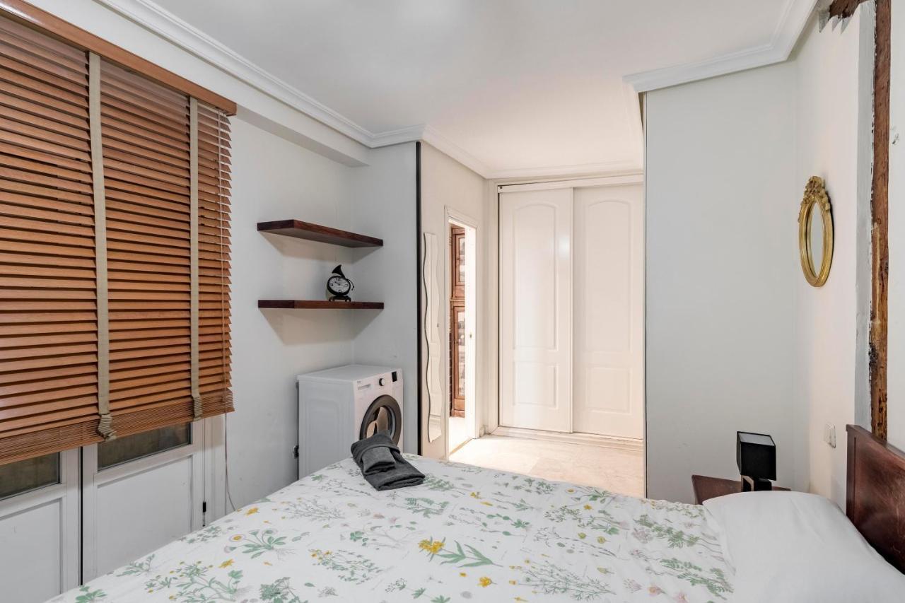Apartamento Plaza Sant' Ana, Casco Historico Madrid Exterior foto